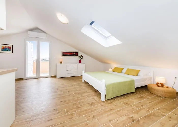 Апартаменты Alex 1 Задар