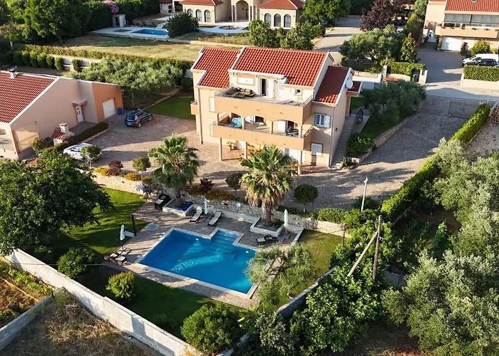 Alex 1 Апартаменты Задар